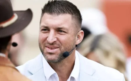 Ex-NFL Star Urges Taking Action, Even When It’s Uncomfortable