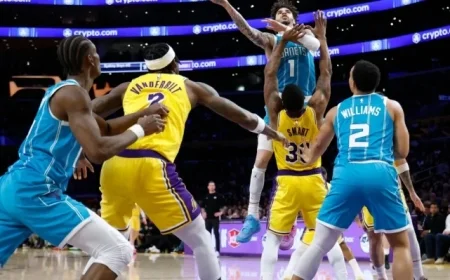 LeBron and Luka Graded in Lakers’ Defeat to Hornets