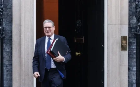 UK Revokes Dutch Influencer’s Travel Authorization