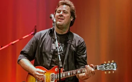 “Vince Gill Reflects on Joe Walsh, Eric Clapton as Early Influences”