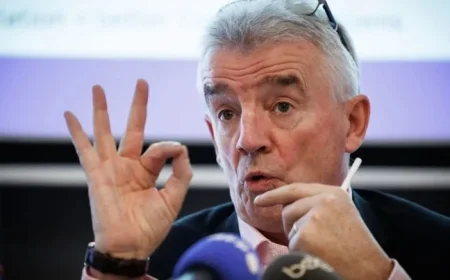 Musk and Ryanair’s O’Leary Clash Over Starlink Wi-Fi Debate