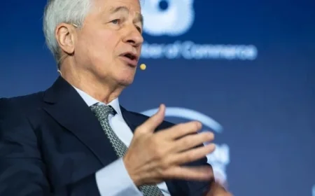 Dimon Declines Fed Role, Open to Leading Treasury