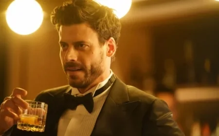 François Arnaud Urges NHL to Support LGBTQ Players Amid Heated Rivalry