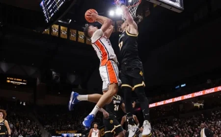 Auburn Hosts South Carolina at Neville Saturday