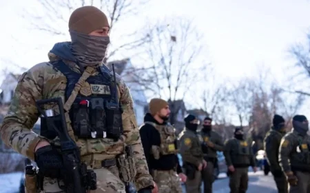 Poll: Americans Criticize ICE’s Toughness, Republicans Condemn Protesters’ Extremes