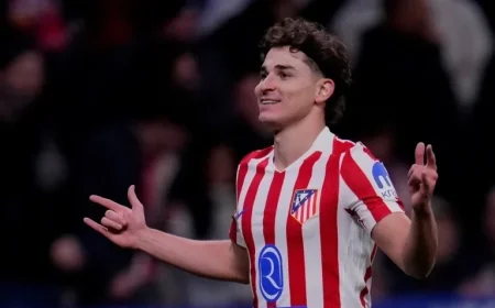 Atlético Madrid Hosts Coudet’s Alavés with Almada, Giuliano, and Julián Starting