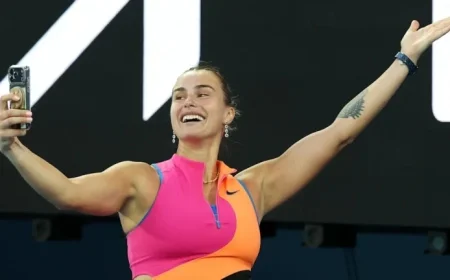 Sabalenka Defeats Wildcard as Federer and Laver Watch