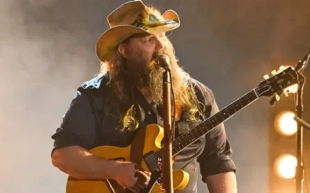 4 Chris Stapleton Songs That Are Lyrical Masterpieces