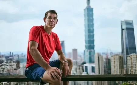 Alex Honnold Reveals Risks Behind Netflix’s ‘Skyscraper Live’ Event