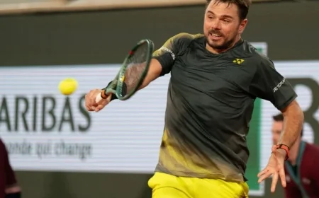 Australian Open Day 2: Stan Wawrinka vs. Laslo Djere Predictions