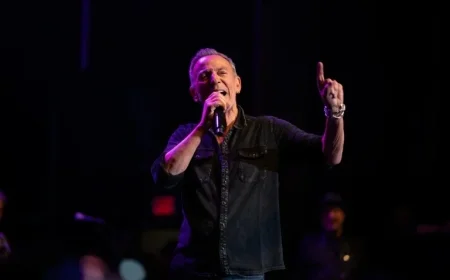 Springsteen Urges ICE to Leave, Advocates for America’s Future at N.J. Concert