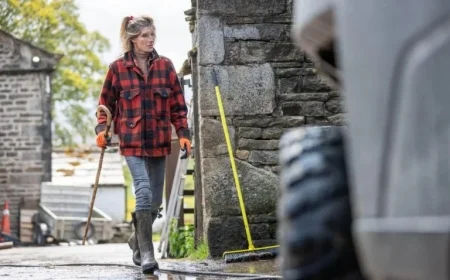 Yorkshire Shepherdess Amanda Owen Shares Unexpected Life Update