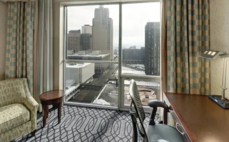 Minneapolis-St. Paul Hilton DoubleTree Closes Suddenly, Citing ‘Public Safety’ Concerns