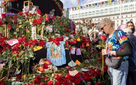 San Francisco Bids Farewell to Music Icon Bobby Weir