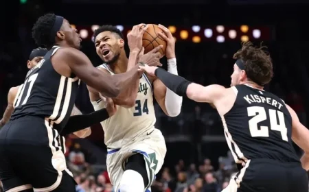 Bucks Dominate Hawks 80-72 by End of Third Quarter