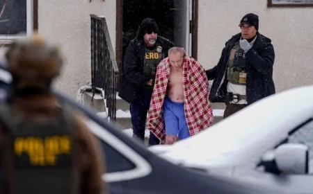 ICE Agents Forcefully Detain Barely Clothed Man in Minnesota Snow