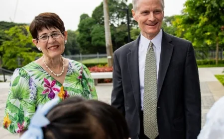 Elder David A. Bednar Dedicates Alabang Temple in the Philippines