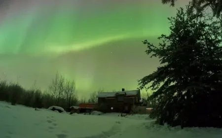 Northern Lights Dazzle in Yukon Timelapse Video
