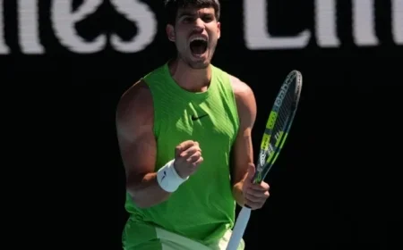 Alcaraz Changes Strategy to Secure Third-Round Slot