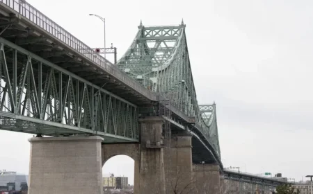 Jacques-Cartier Bridge Shut Down Due to Major Fire