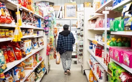 Economists Assert Bank of Canada Unmoved by Surprise Inflation Surge