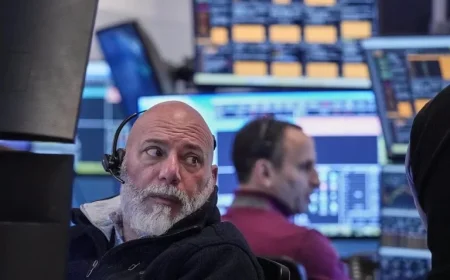 Investor Confidence Shakes as Greenland Tensions and Japan Bond Sell-off Hit Stocks