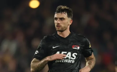 Fulham Leads Race for Republic of Ireland Star Troy Parrott