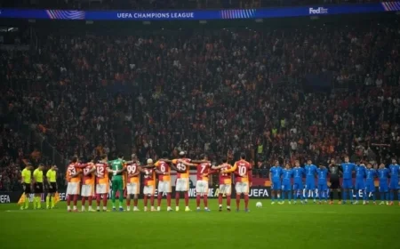Atlético, Galatasaray Honor Train Accident Victims