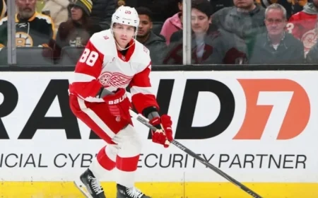 Kane Nears U.S. Record as Red Wings Face Maple Leafs