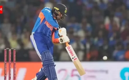 Ravi Shastri, Kevin Pietersen Endorse Abhishek Sharma for T20 Success