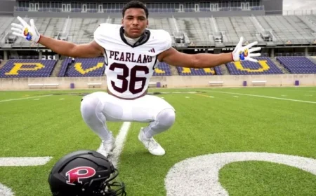 Vote for VYPE HOU Public School Defensive Football Player of the Year