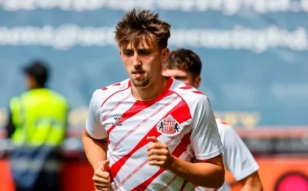 Dan Neil Nears Sunderland Exit as Rangers Fast-Track Transfer After Rohl’s Message