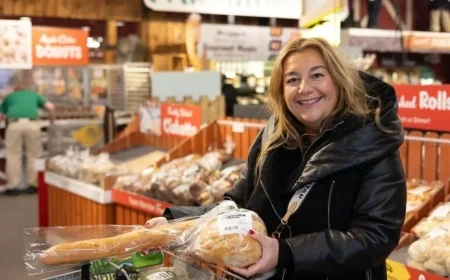 Long Islanders Flock to Grocery Stores Ahead of Winter Storm