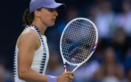 Iga Swiatek Faces Anna Kalinskaya in 2026 Australian Open Predictions