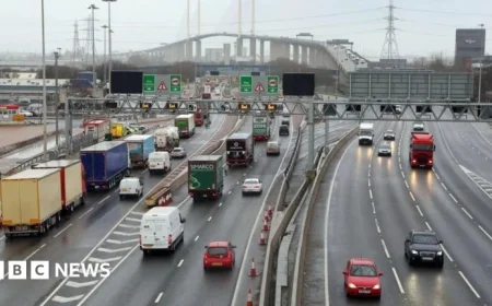 Lorry Crash Closes Dartford Crossing Tunnel Near QEII Bridge
