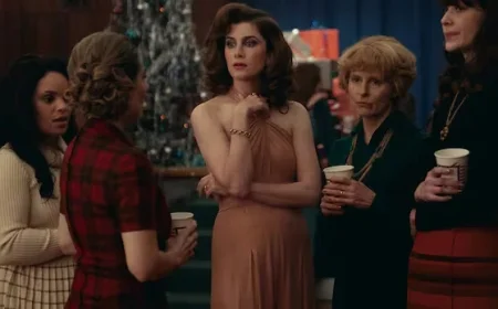 Comedian Vic Michaelis Discusses Show, Collaborates with Emilia Clarke, Launches MLM