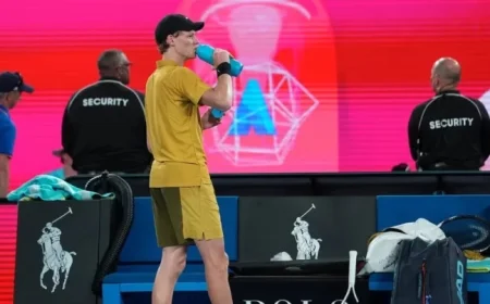 Sinner Advances Despite Heat and Cramps