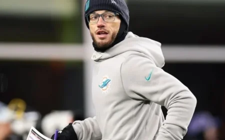 Mike McDaniel Withdraws from Buffalo Bills Coaching Interview