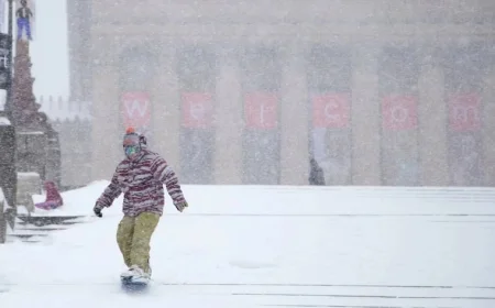 Prolonged Heavy Snow and Ice Expected to Persist Over a Week