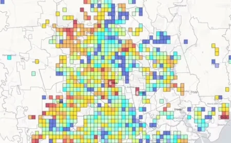 Houston Power Outages Decline Ahead of Winter Storm, Tracker Shows