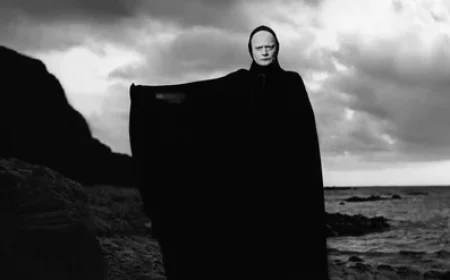 Review: George Saunders’ “Vigil” Analyzed