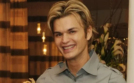 Celebrity Hairstylist Kim Vo Passes Away at 55