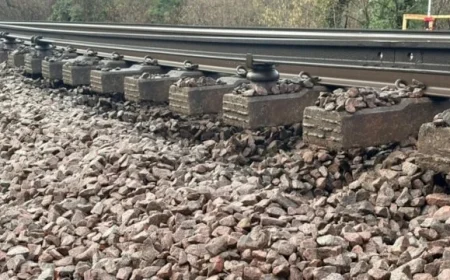 Ockley Landslip Repairs Prompt Bus Replacements for Dorking-Horsham Trains