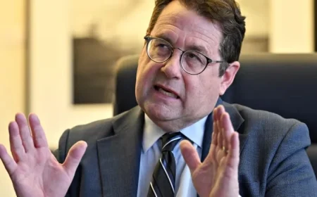 M. Drainville Urged to Focus Less on Regional Issues