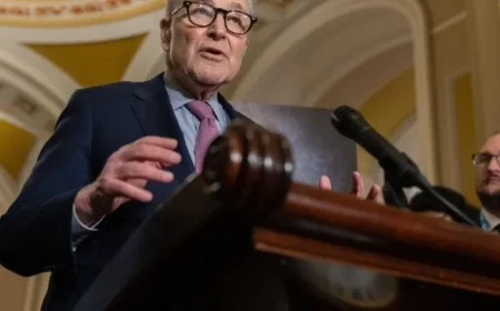 Senate Democrats Vow to Block Funding, Shutdown Risk Grows After Minneapolis Shooting