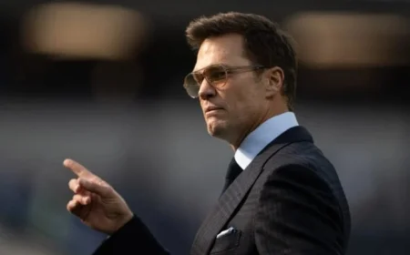 Brady and Gronkowski Praise Patriots’ Path to Super Bowl