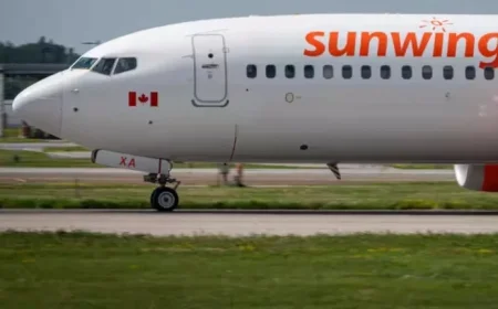 Sunwing Strands Dozens of Travelers in Mexico Without Rooms or Food