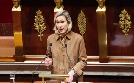 Lawmakers Approve Social Media Ban for Under-15s