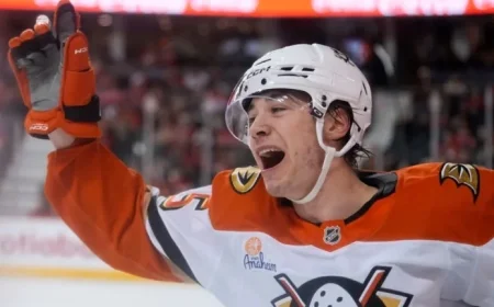 Sennecke’s Overtime Hat Trick Secures Ducks’ Seventh Straight Win Over Flames