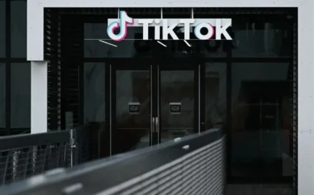 TikTok Probes Messaging Glitch Blocking ‘Epstein’ Usage